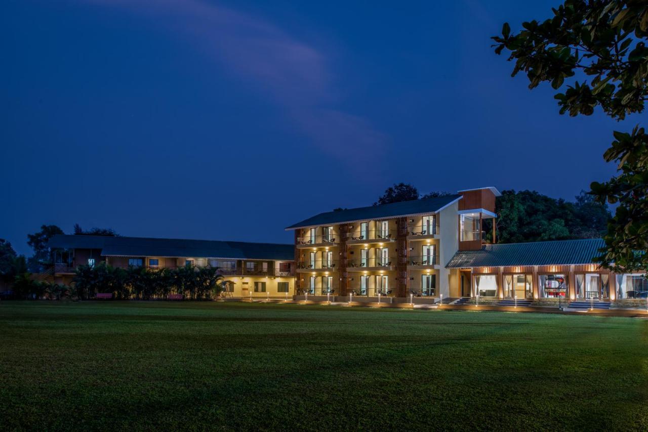 Paramount Riverfront Resort & Spa, קארג'אט מראה חיצוני תמונה