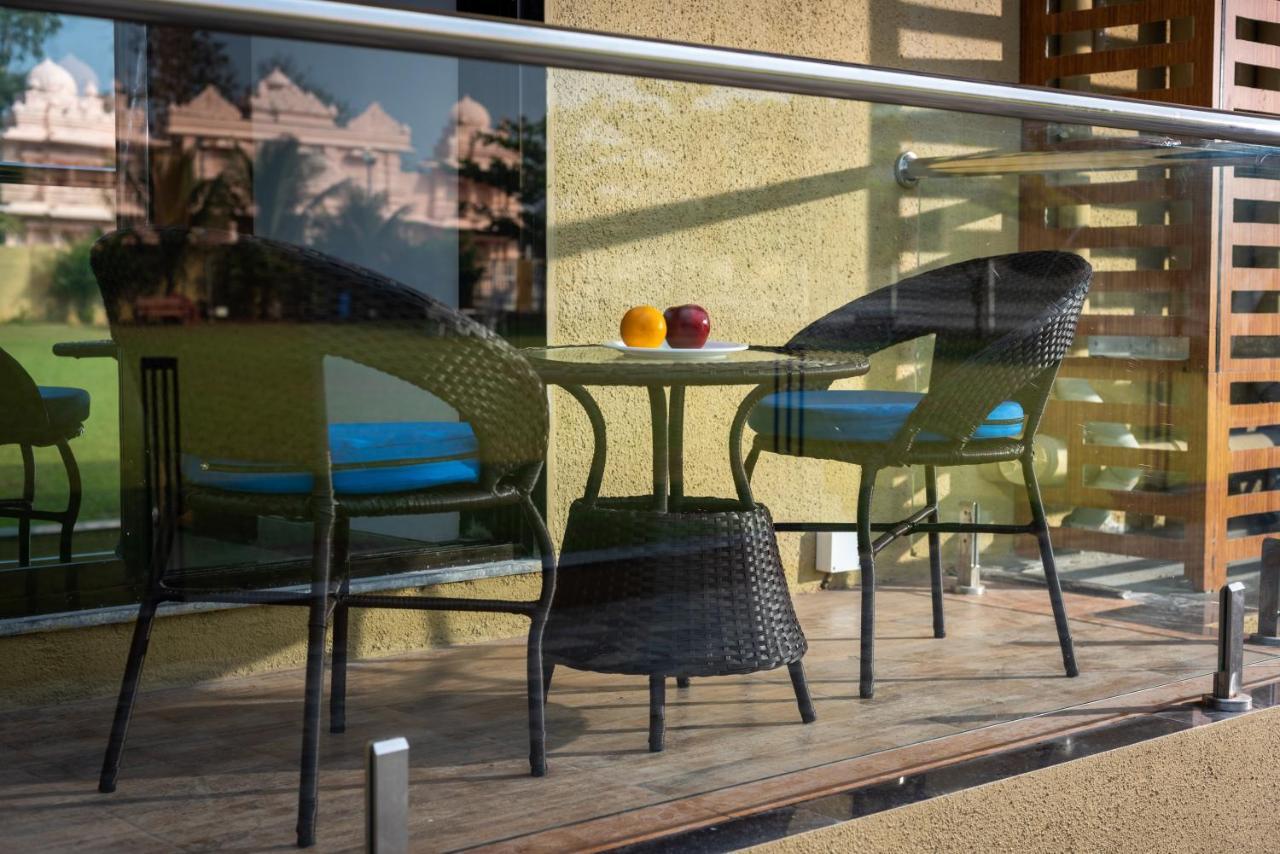 Paramount Riverfront Resort & Spa, קארג'אט מראה חיצוני תמונה