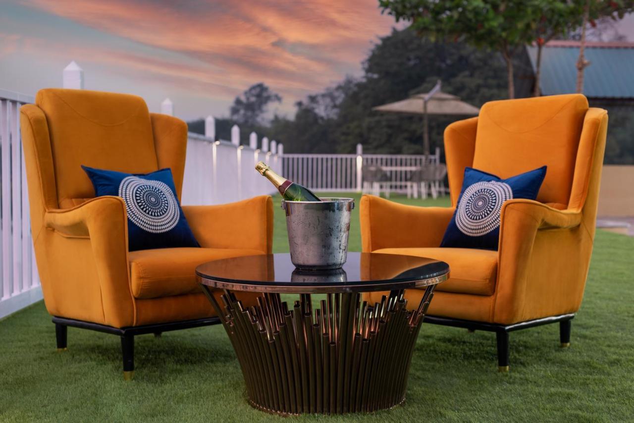 Paramount Riverfront Resort & Spa, קארג'אט מראה חיצוני תמונה