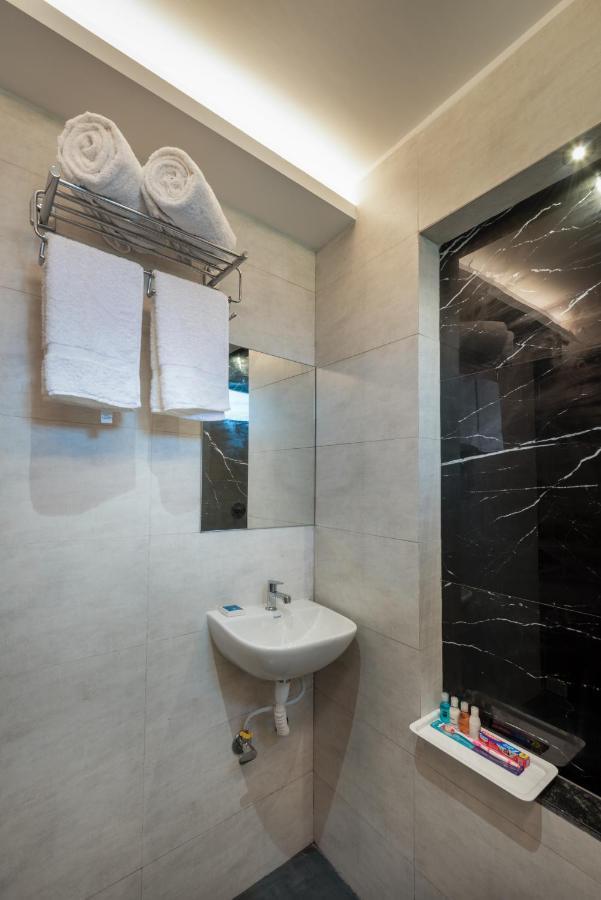 Paramount Riverfront Resort & Spa, קארג'אט מראה חיצוני תמונה