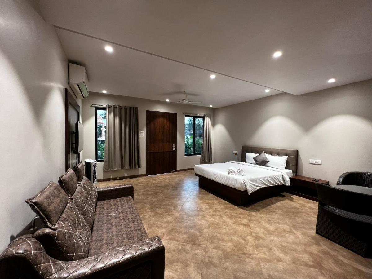 Paramount Riverfront Resort & Spa, קארג'אט מראה חיצוני תמונה