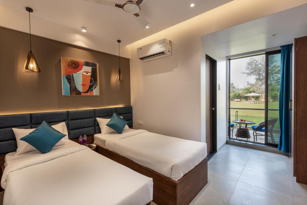 Paramount Riverfront Resort & Spa, קארג'אט מראה חיצוני תמונה