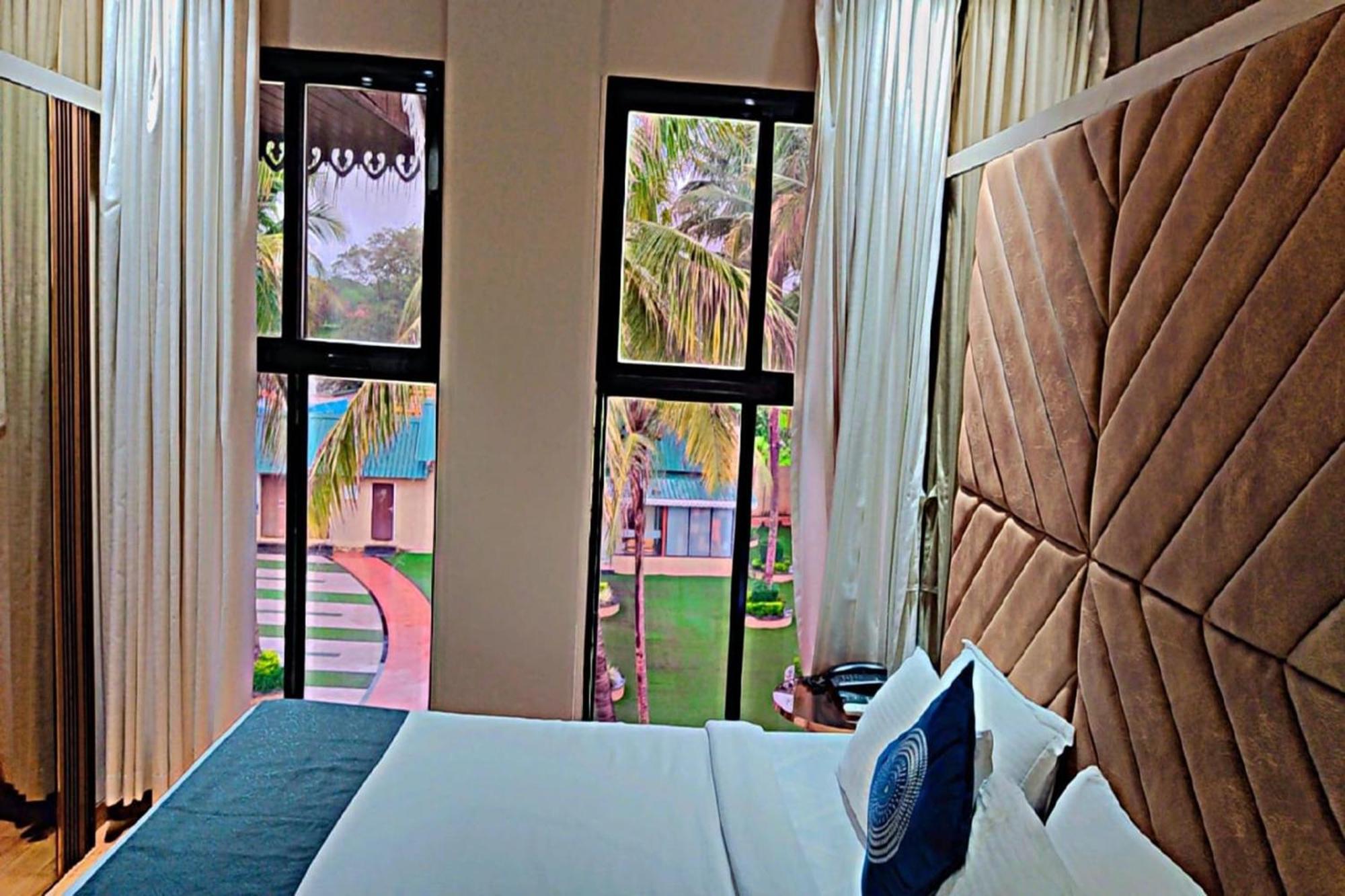 Paramount Riverfront Resort & Spa, קארג'אט מראה חיצוני תמונה